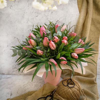 Tavaszi fuvallat - rózsaszín tulipán csokor